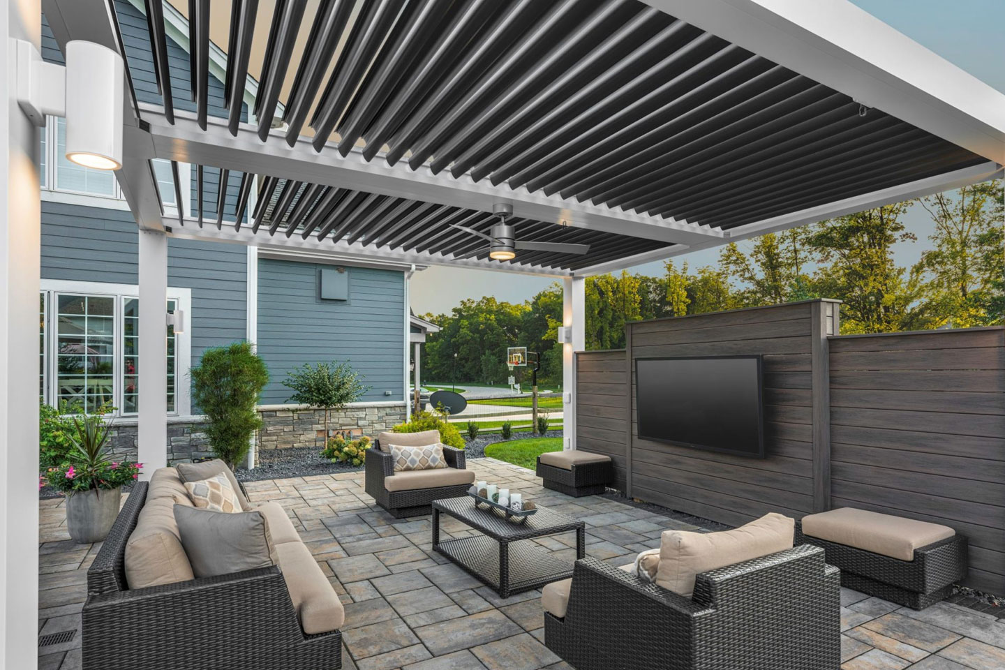 smart pergola